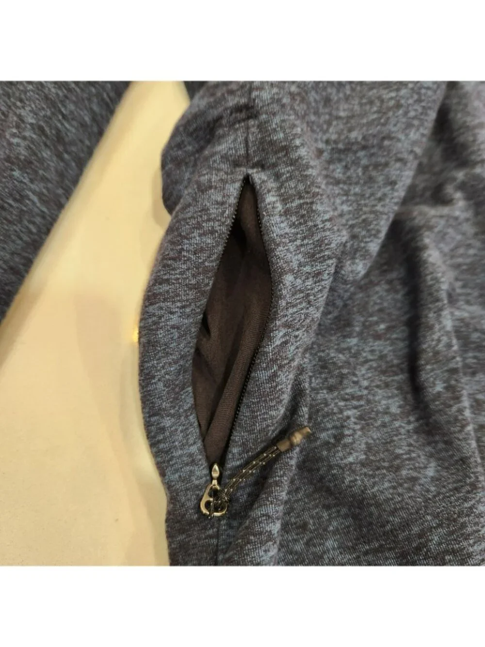 Lululemon Surge Warm Long Sleeve Shirt Dark Gray Running Hiking Thermal Mens L - Picture 4 of 11